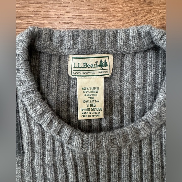 L.L. Bean Gray 100% Merino Lambs Wool Commando Crewneck Ribbed Sweater Size S - Picture 3 of 10
